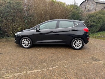 Used Ford Fiesta 2018 for sale - 77776429: Photo