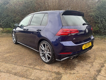 Used Volkswagen Golf 2018 for sale - 77584990: Photo