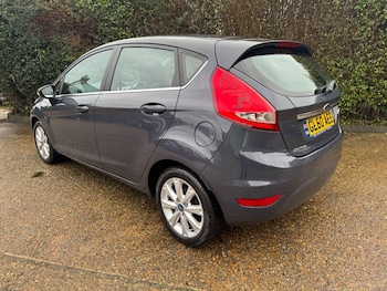 Used Ford Fiesta 2010 for sale - 77264816: Photo