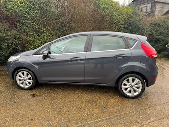 Used Ford Fiesta 2010 for sale - 77264816: Photo