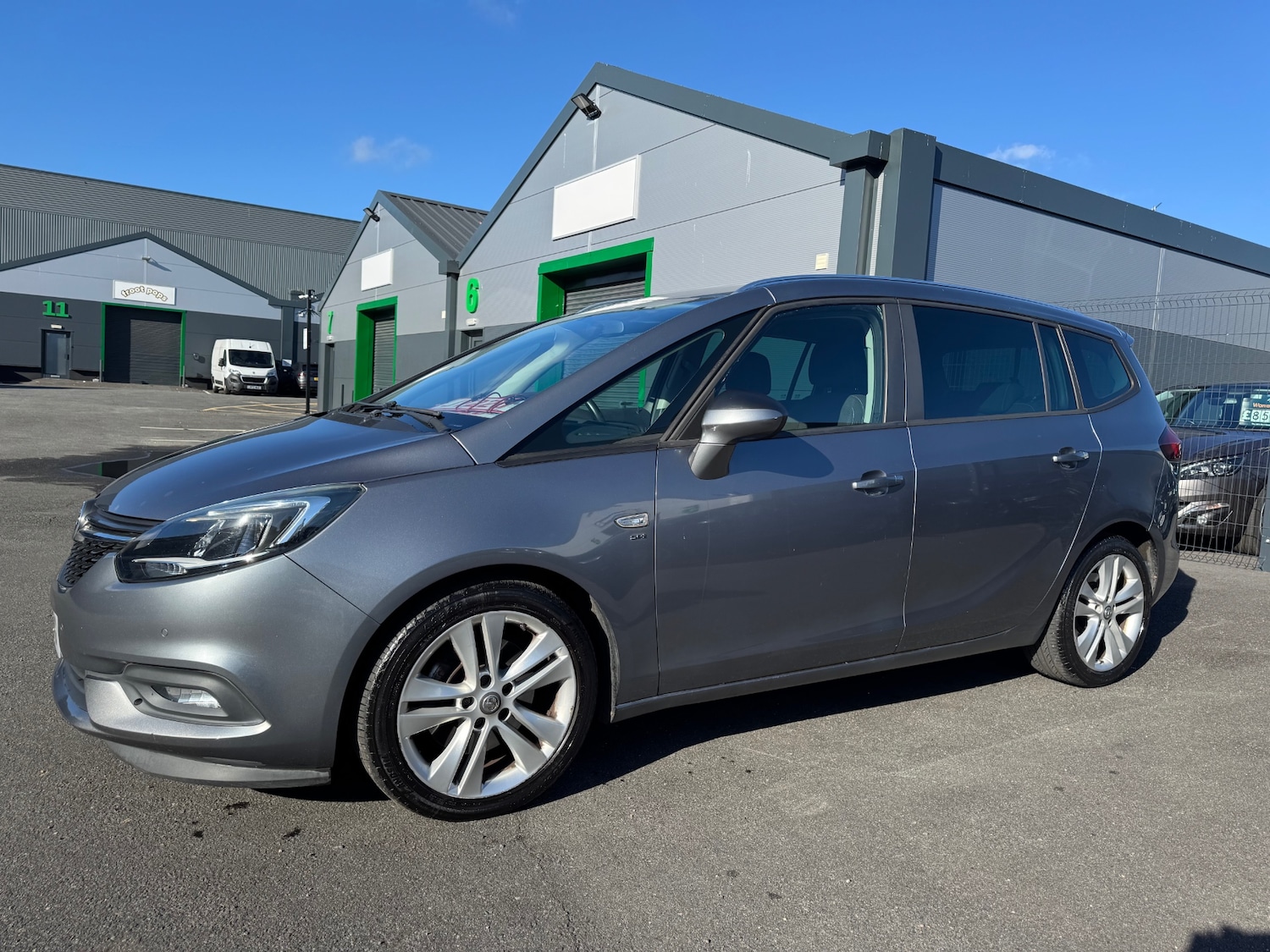 Used Vauxhall Zafira 2017 for sale - 76363441: Photo 10