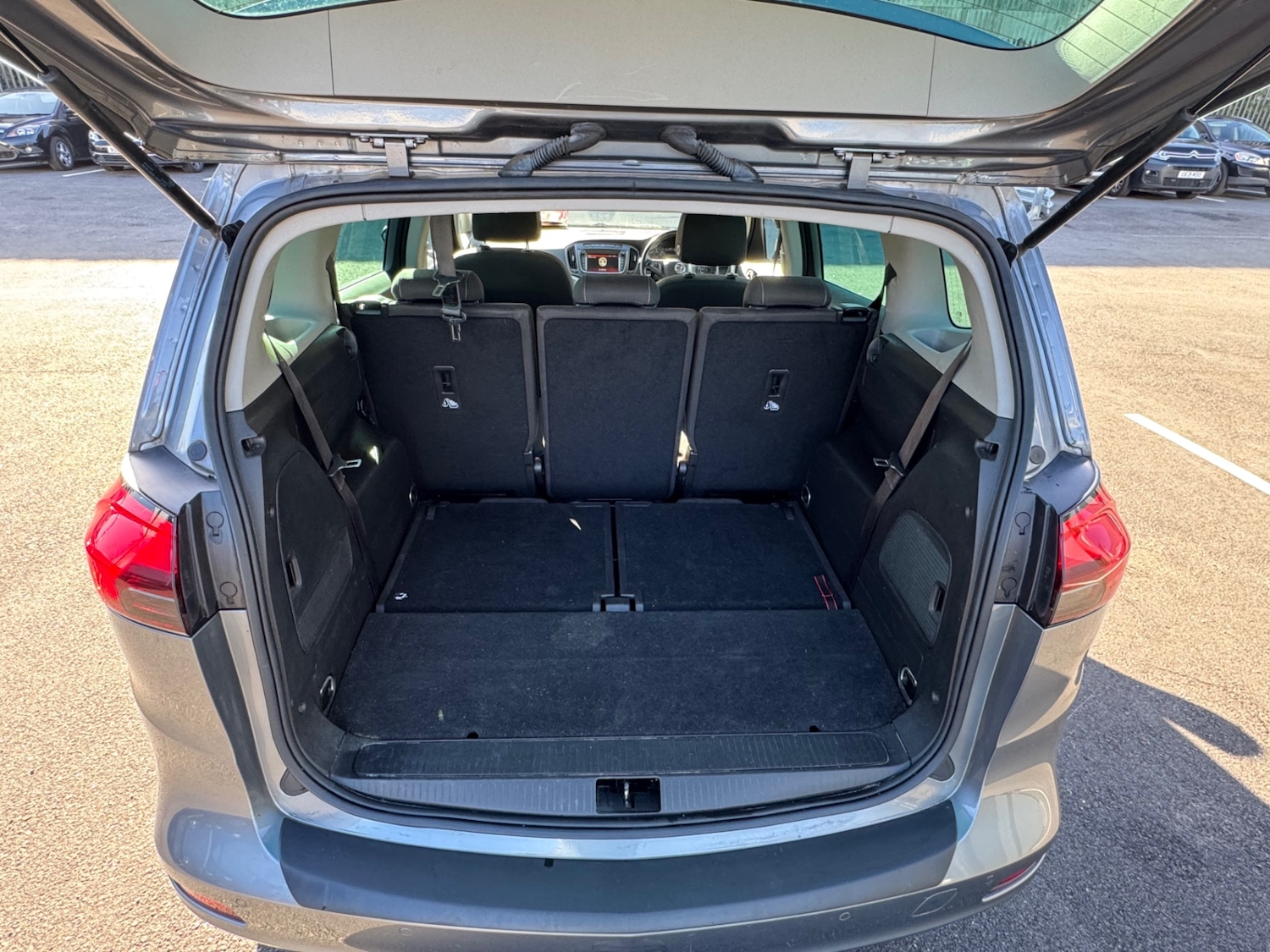 Used Vauxhall Zafira 2017 for sale - 76363441: Photo 24