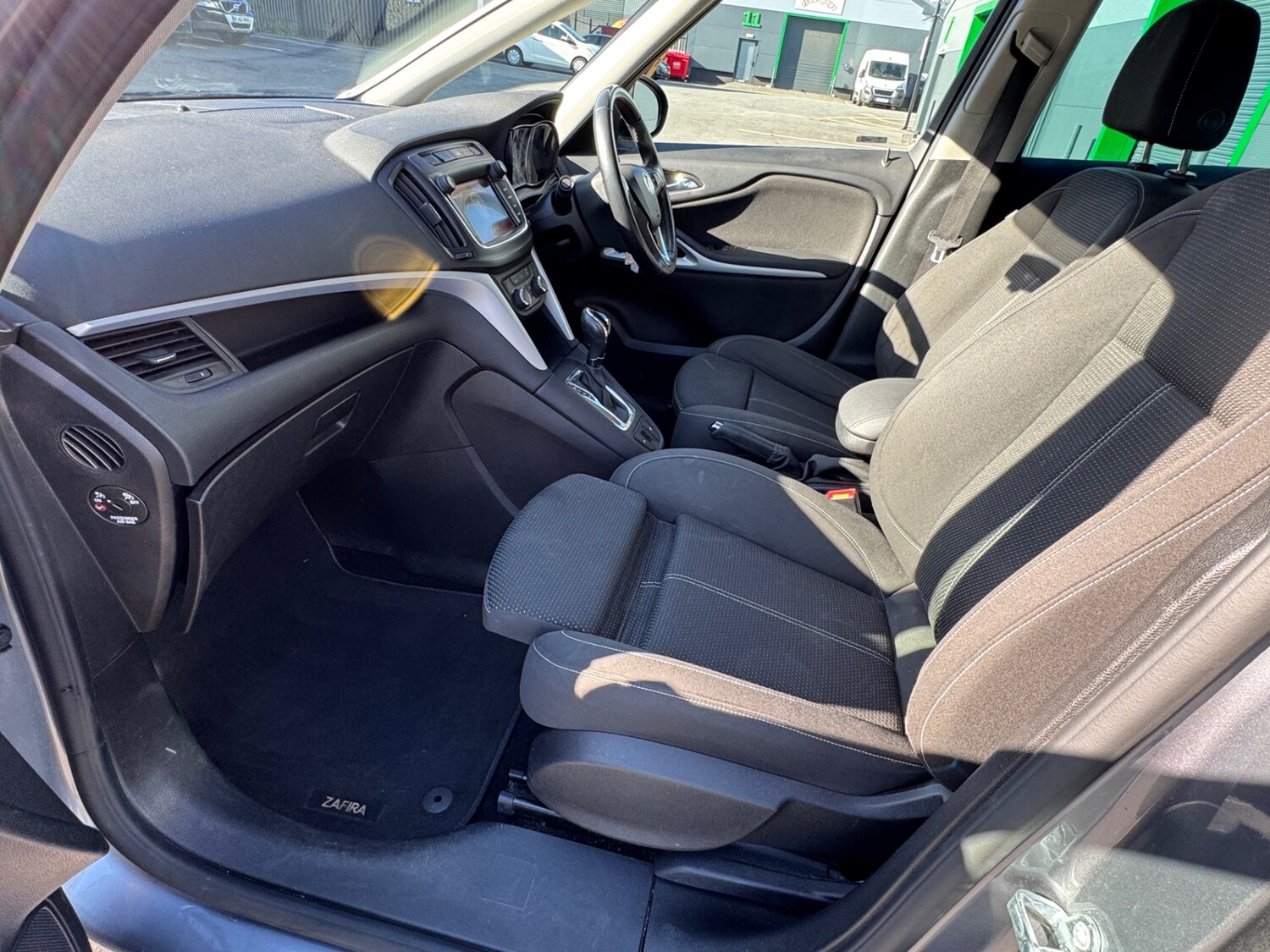 Used Vauxhall Zafira 2017 for sale - 76363441: Photo 28