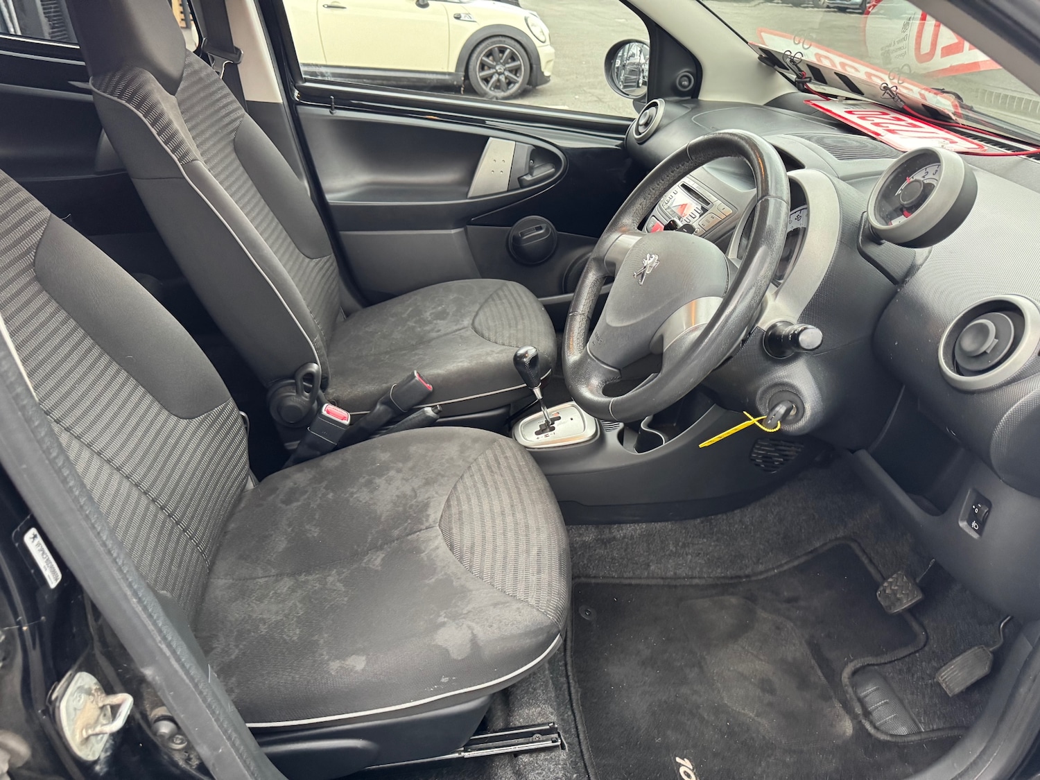 Used Peugeot 107 2013 for sale - 76410309: Photo 12