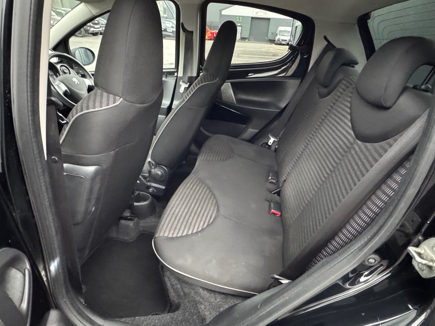 Used Peugeot 107 2013 for sale - 76410309: Photo 15