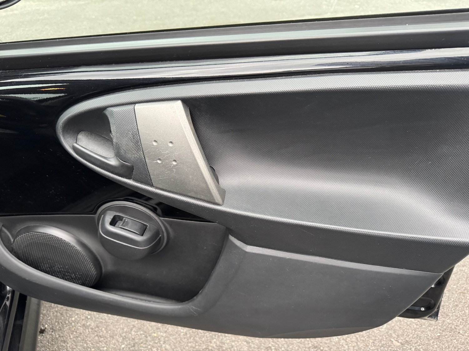 Used Peugeot 107 2013 for sale - 76410309: Photo 30