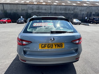 Used Skoda Superb 2018 for sale - 75399587: Photo