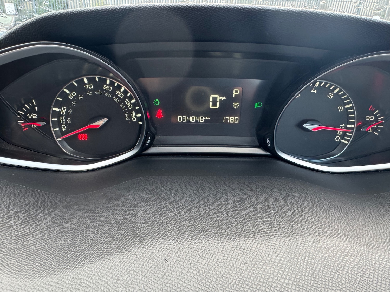 Used Peugeot 308 2015 for sale - 76410312: Photo 16