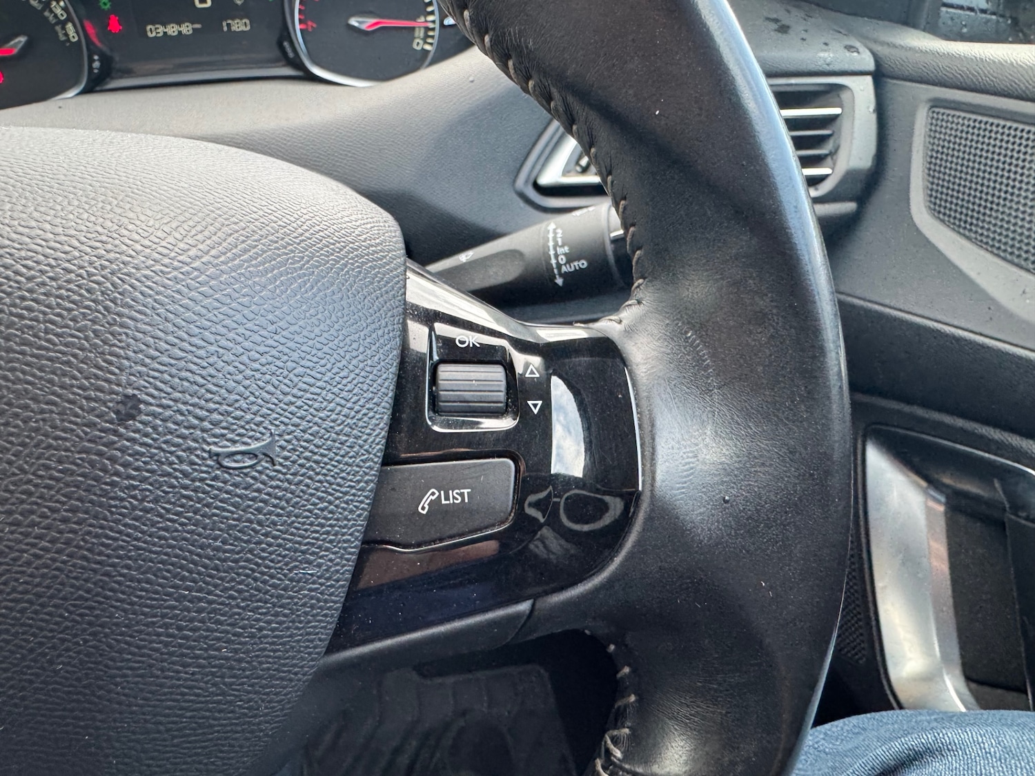 Used Peugeot 308 2015 for sale - 76410312: Photo 17