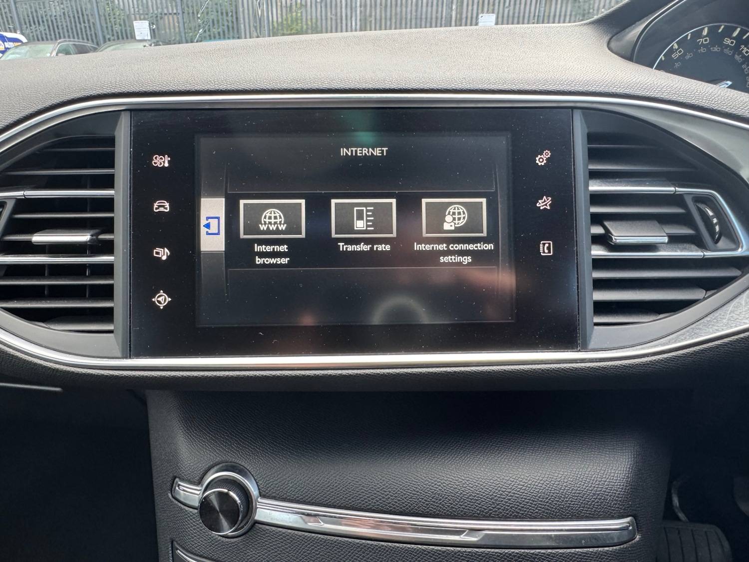 Used Peugeot 308 2015 for sale - 76410312: Photo 26