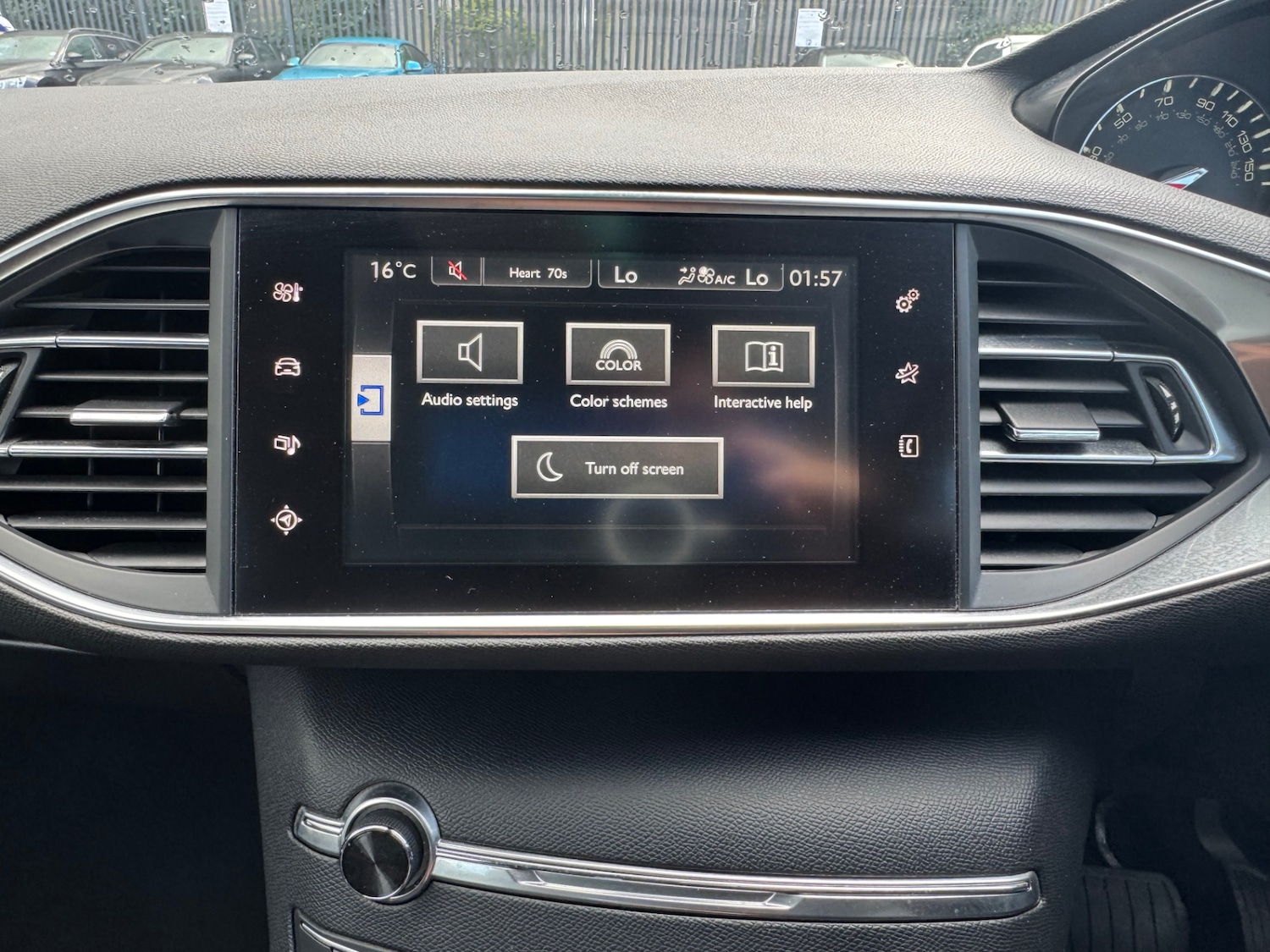 Used Peugeot 308 2015 for sale - 76410312: Photo 28