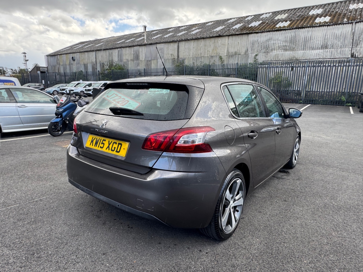 Used Peugeot 308 2015 for sale - 76410312: Photo 5
