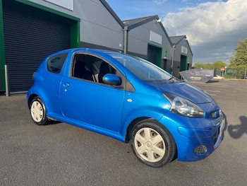 Used Toyota AYGO 2011 for sale - 75621444: Photo