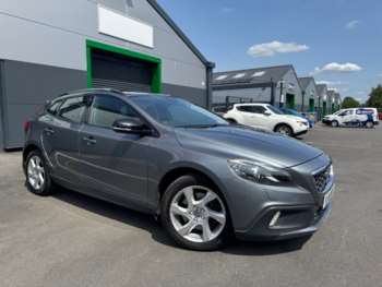 Used Volvo V40 2016 for sale - 74872940: Photo