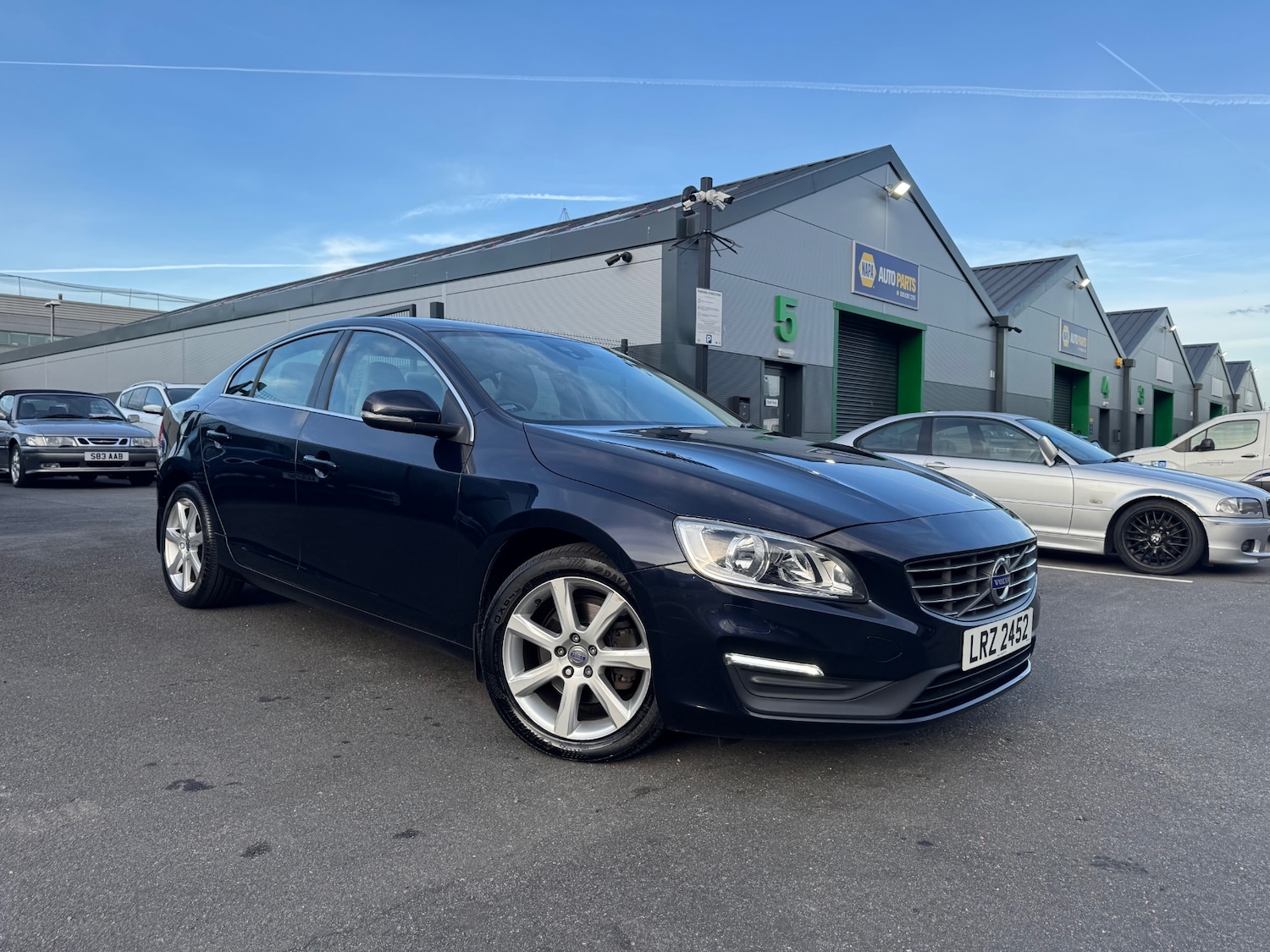 Used Volvo S60 2016 for sale - 76433767: Photo 2