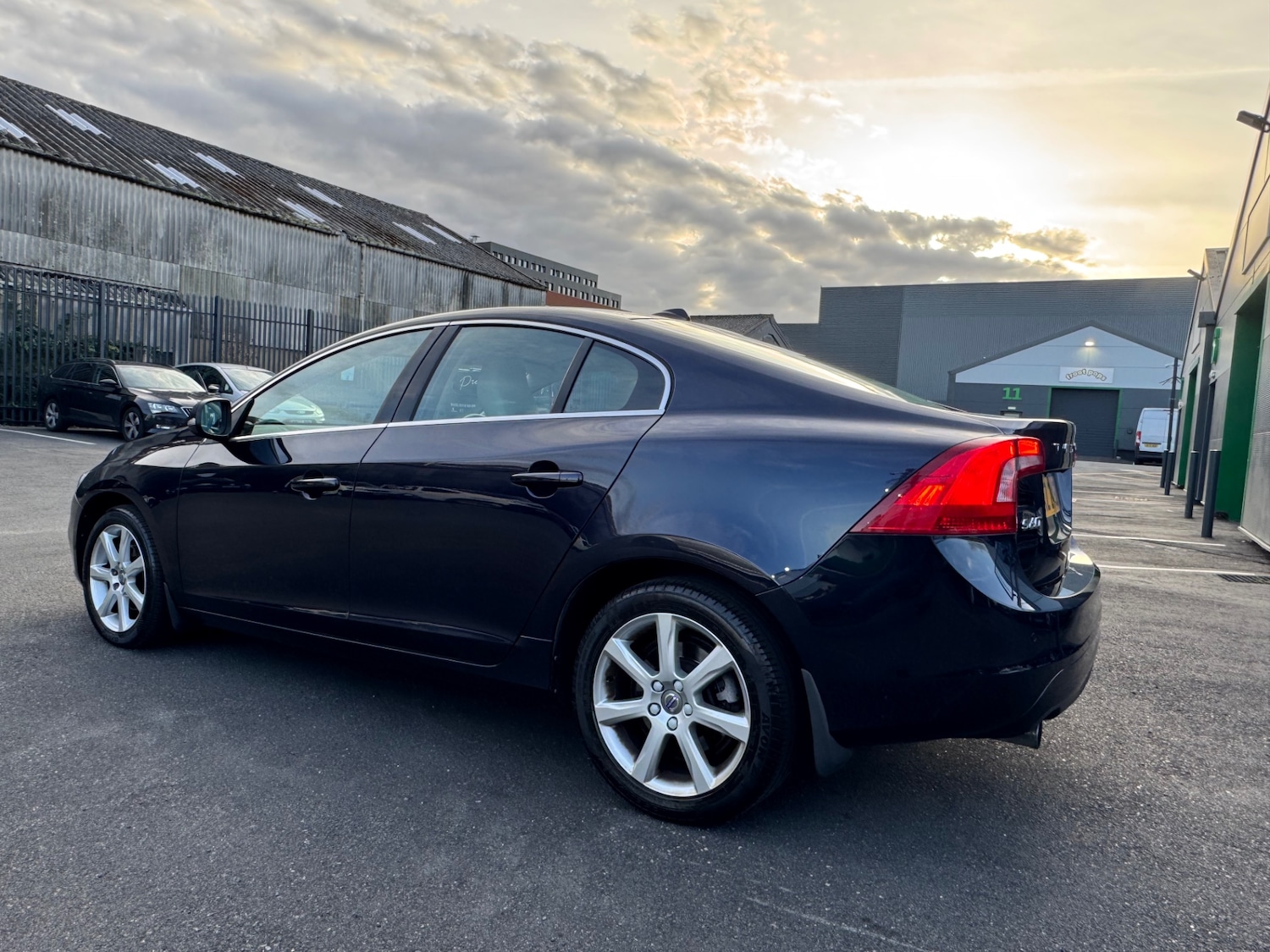 Used Volvo S60 2016 for sale - 76433767: Photo 8