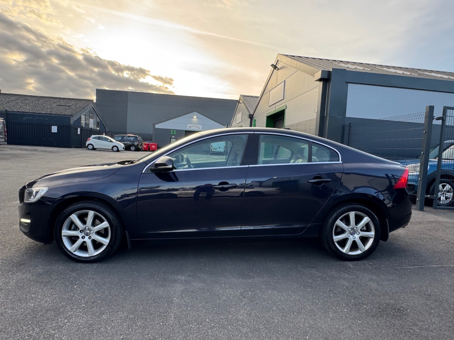 Used Volvo S60 2016 for sale - 76433767: Photo 9