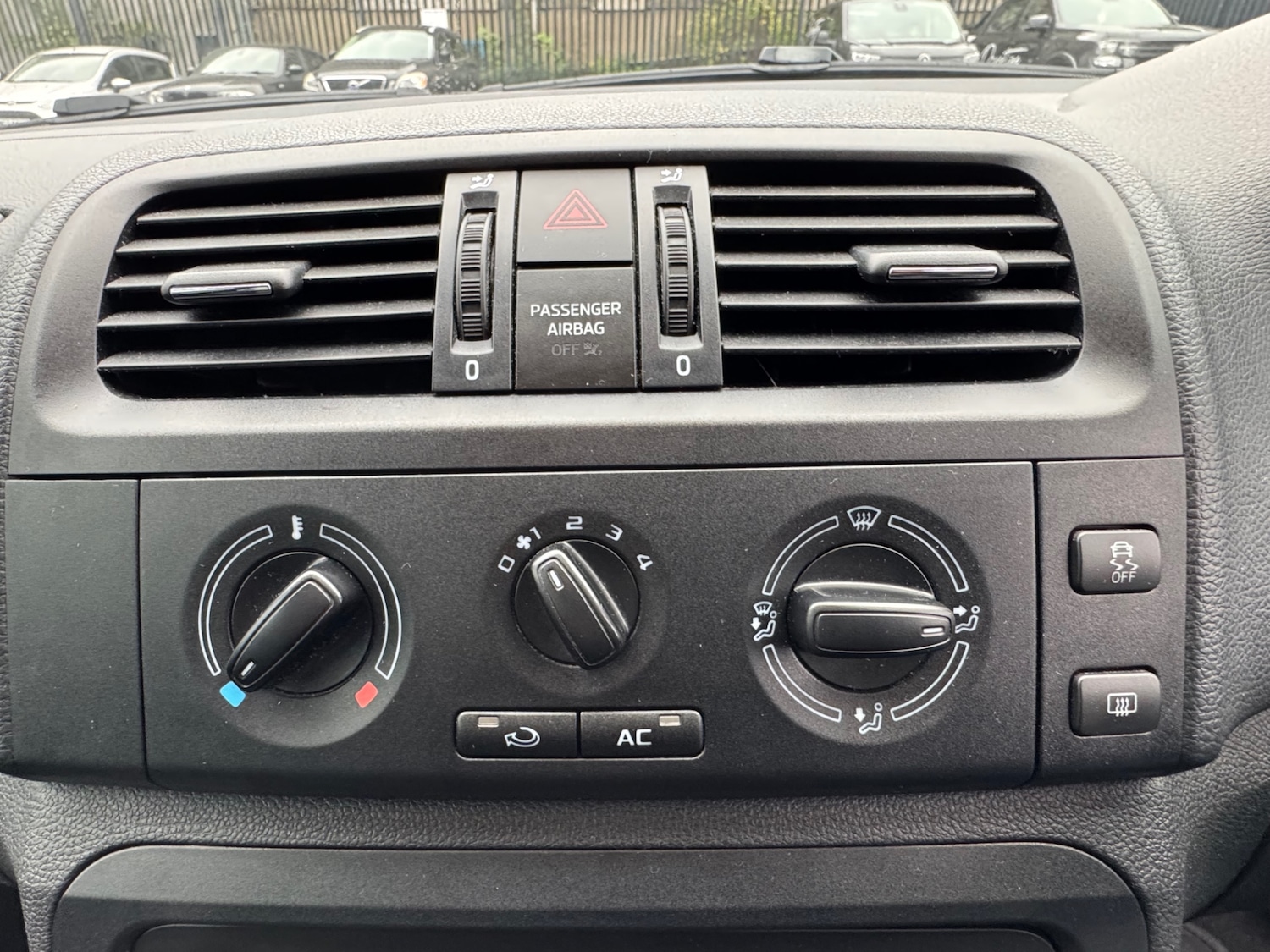 Used Skoda Fabia 2013 for sale - 76557540: Photo 25