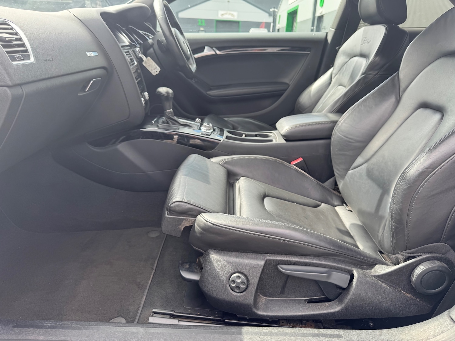 Vehicle 25