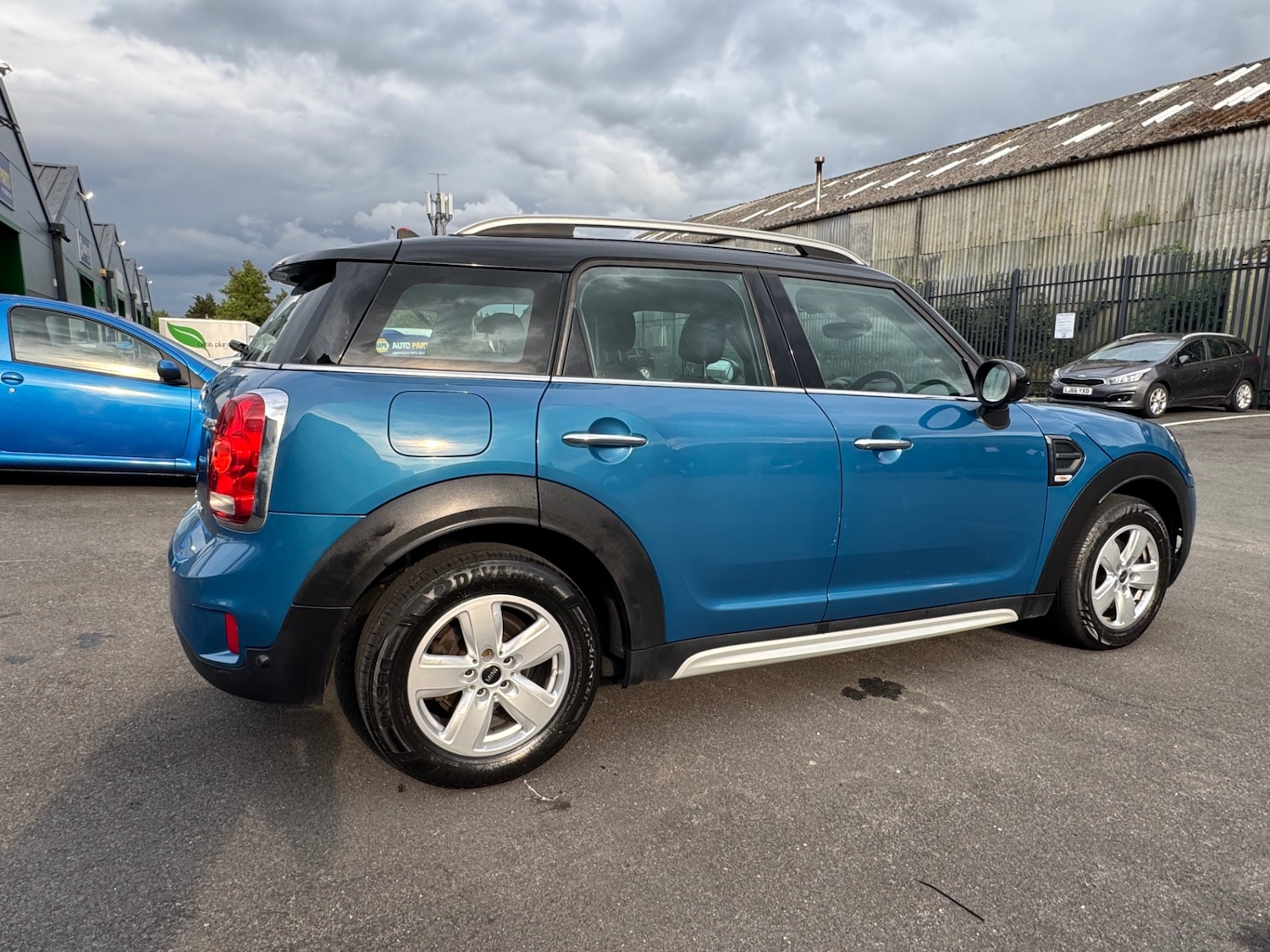 Vehicle 21