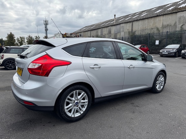 Used Ford Focus 2013 for sale - 76305356: Photo 4