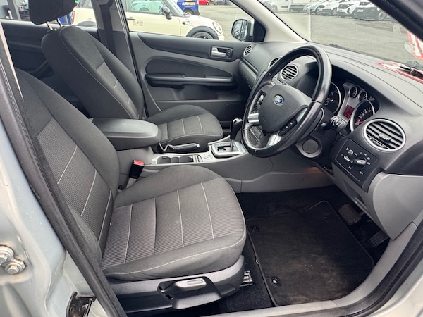 Used Ford Focus 2010 for sale - 76299338: Photo 12