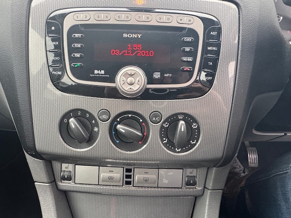 Used Ford Focus 2010 for sale - 76299338: Photo 20