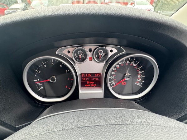 Used Ford Focus 2010 for sale - 76299338: Photo 21