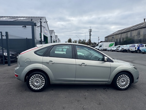 Used Ford Focus 2010 for sale - 76299338: Photo 3