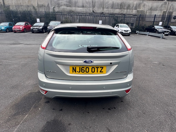 Used Ford Focus 2010 for sale - 76299338: Photo 5