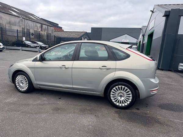 Used Ford Focus 2010 for sale - 76299338: Photo 7