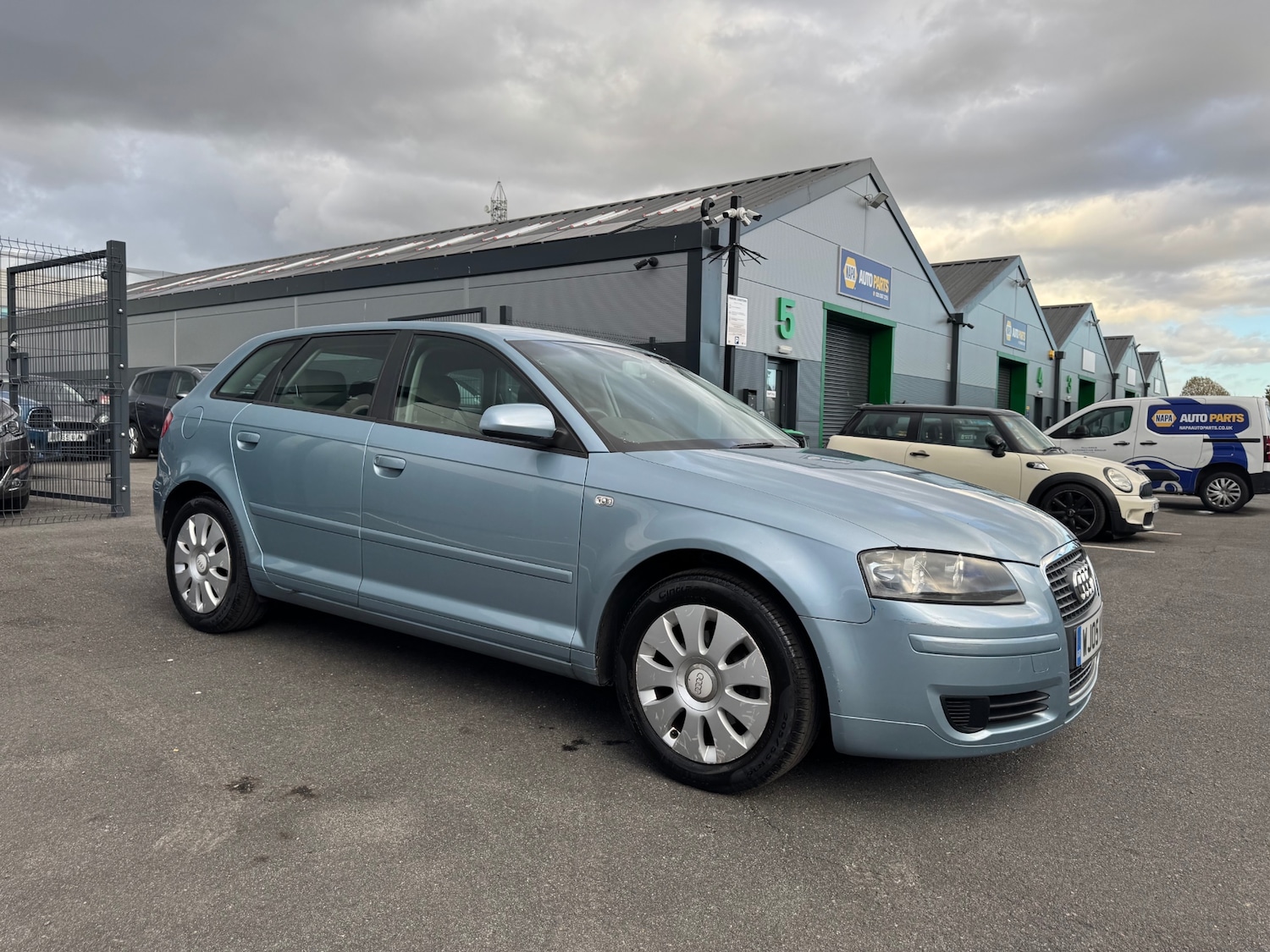 Used Audi A3 2005 for sale - 76439760: Photo 2