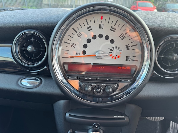Used MINI Hatch 2010 for sale - 75667003: Photo 15