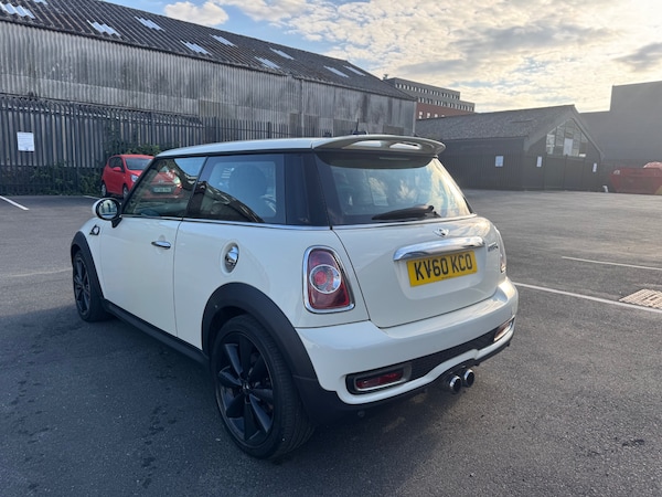 Used MINI Hatch 2010 for sale - 75667003: Photo 6