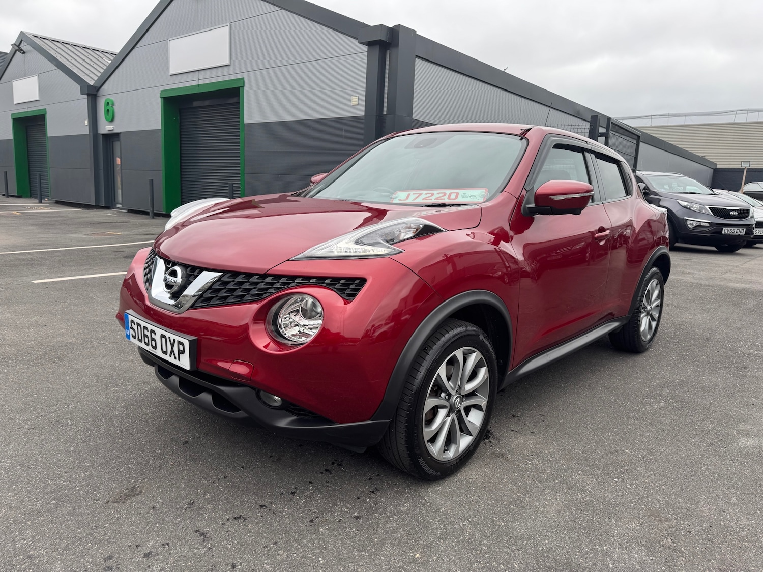 Used Nissan Juke 2016 for sale - 76305678: Photo 11