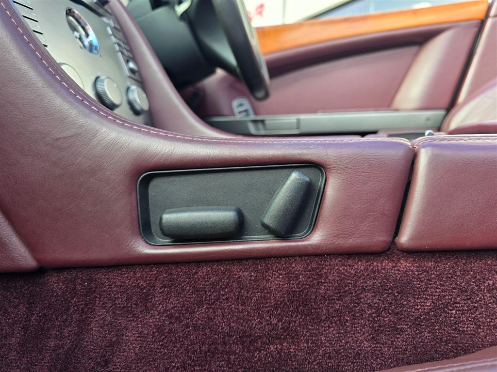 Used Aston Martin DB9 2005 for sale - 77965538: Photo 32