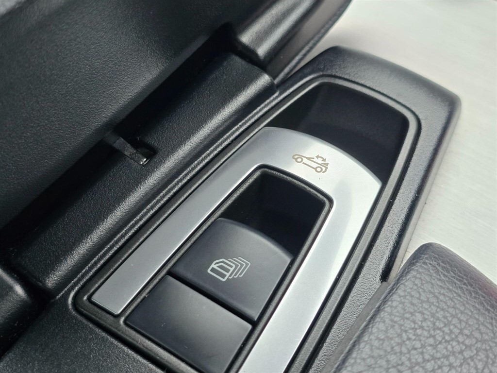 Used Mercedes-Benz SL 2013 for sale - 77763087: Photo 31