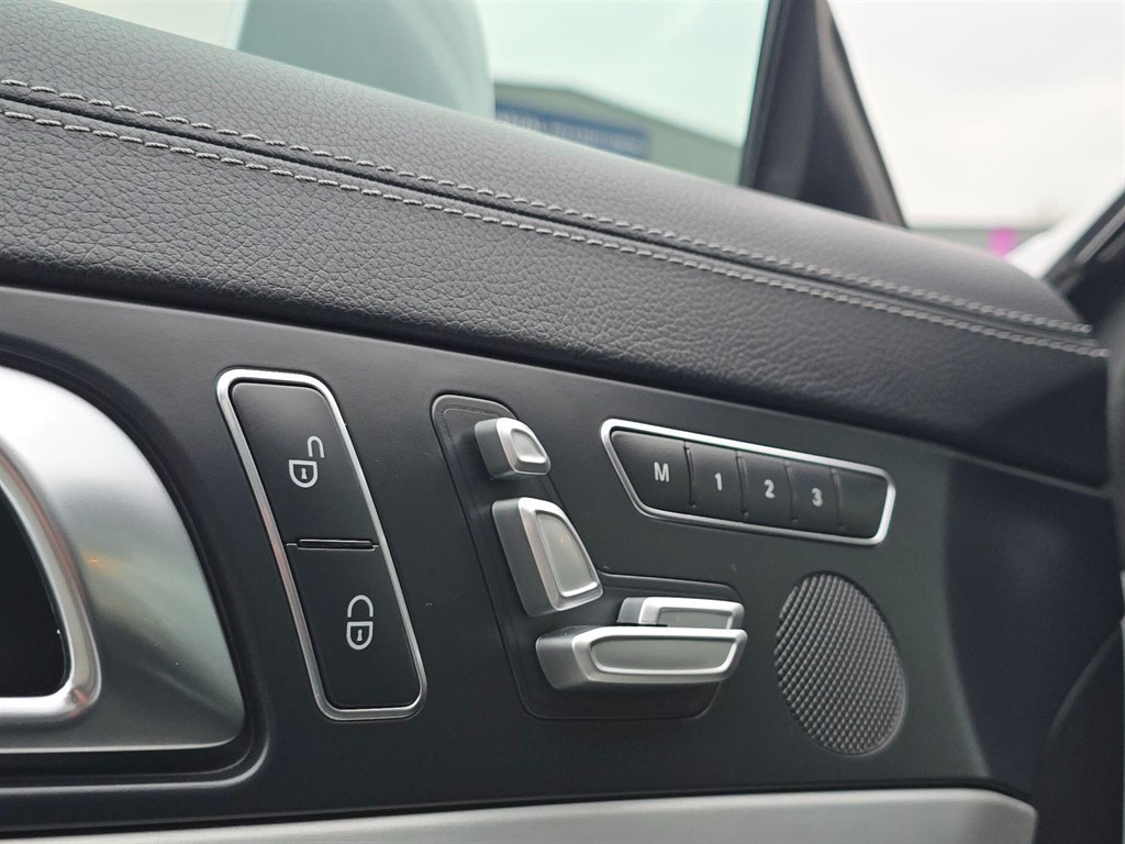 Used Mercedes-Benz SL 2013 for sale - 77763087: Photo 32