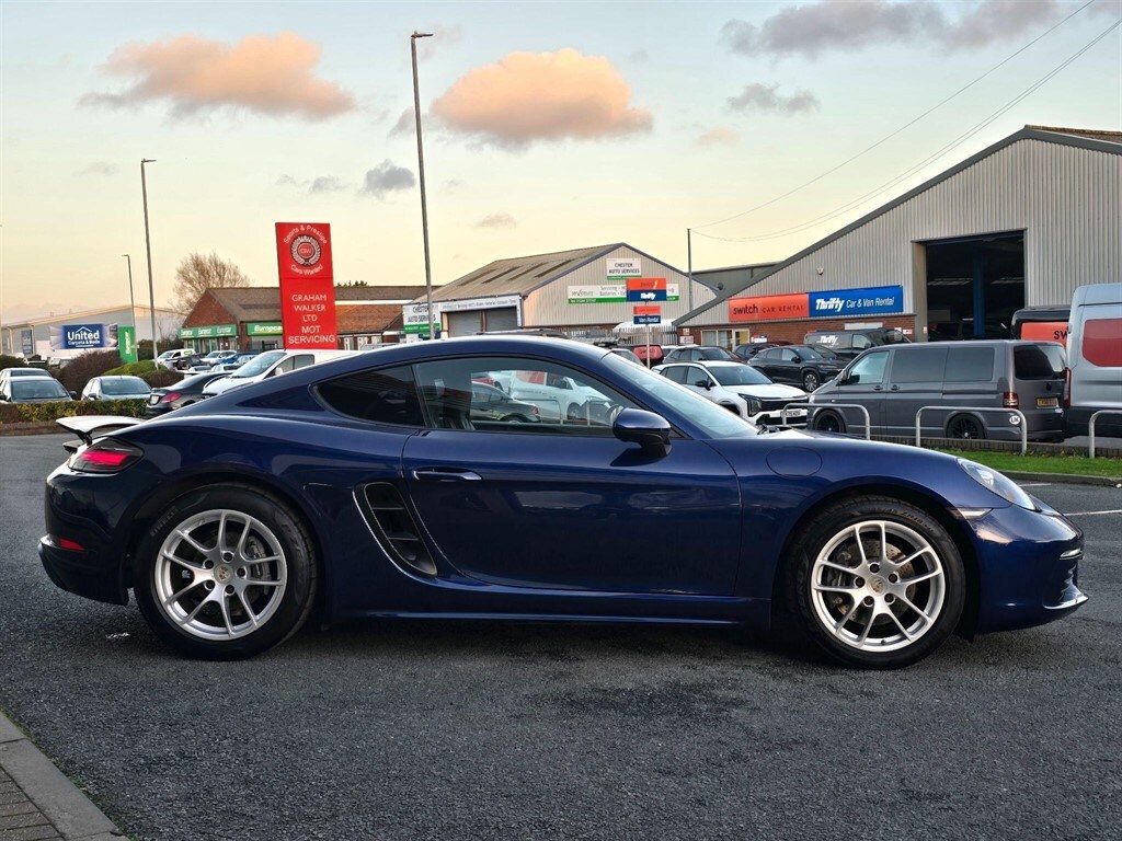 Used Porsche 718 Cayman 2019 for sale - 77517221: Photo 17