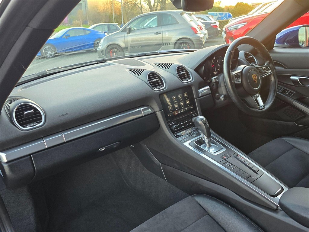 Used Porsche 718 Cayman 2019 for sale - 77517221: Photo 23