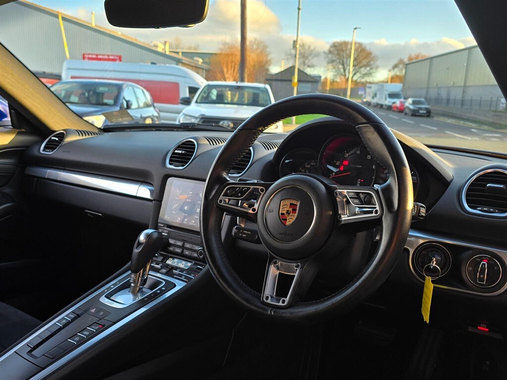 Used Porsche 718 Cayman 2019 for sale - 77517221: Photo 24