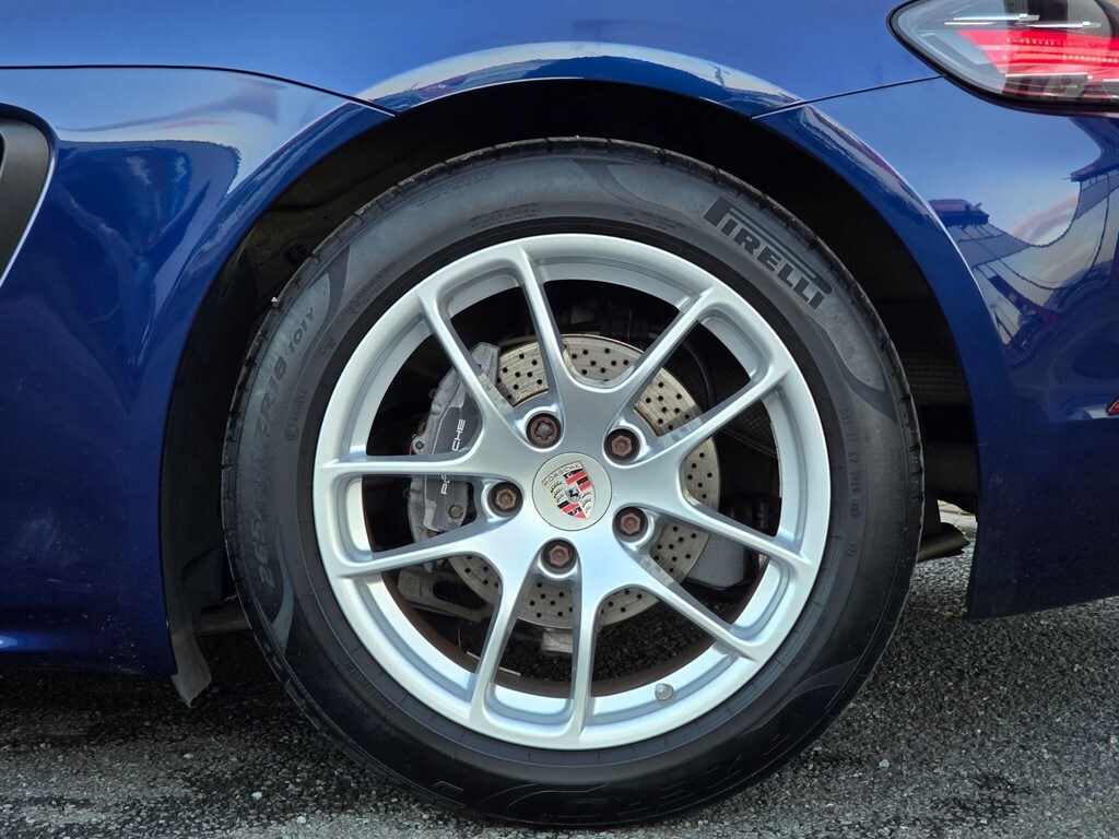 Used Porsche 718 Cayman 2019 for sale - 77517221: Photo 35