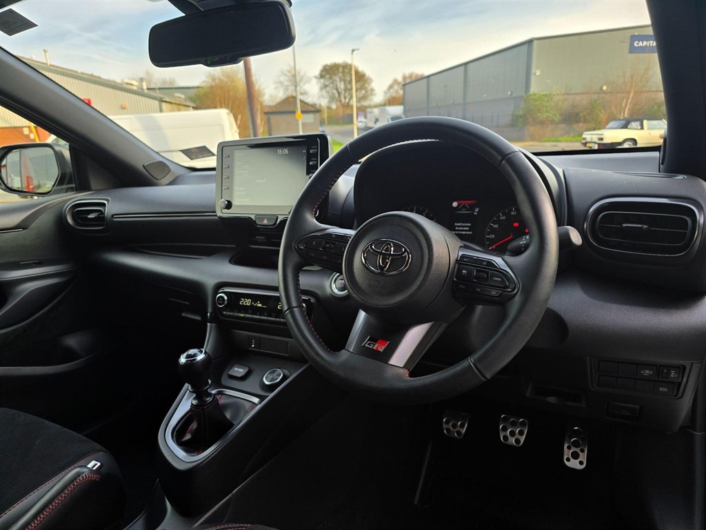 Used Toyota Yaris 2021 for sale - 77965537: Photo 21