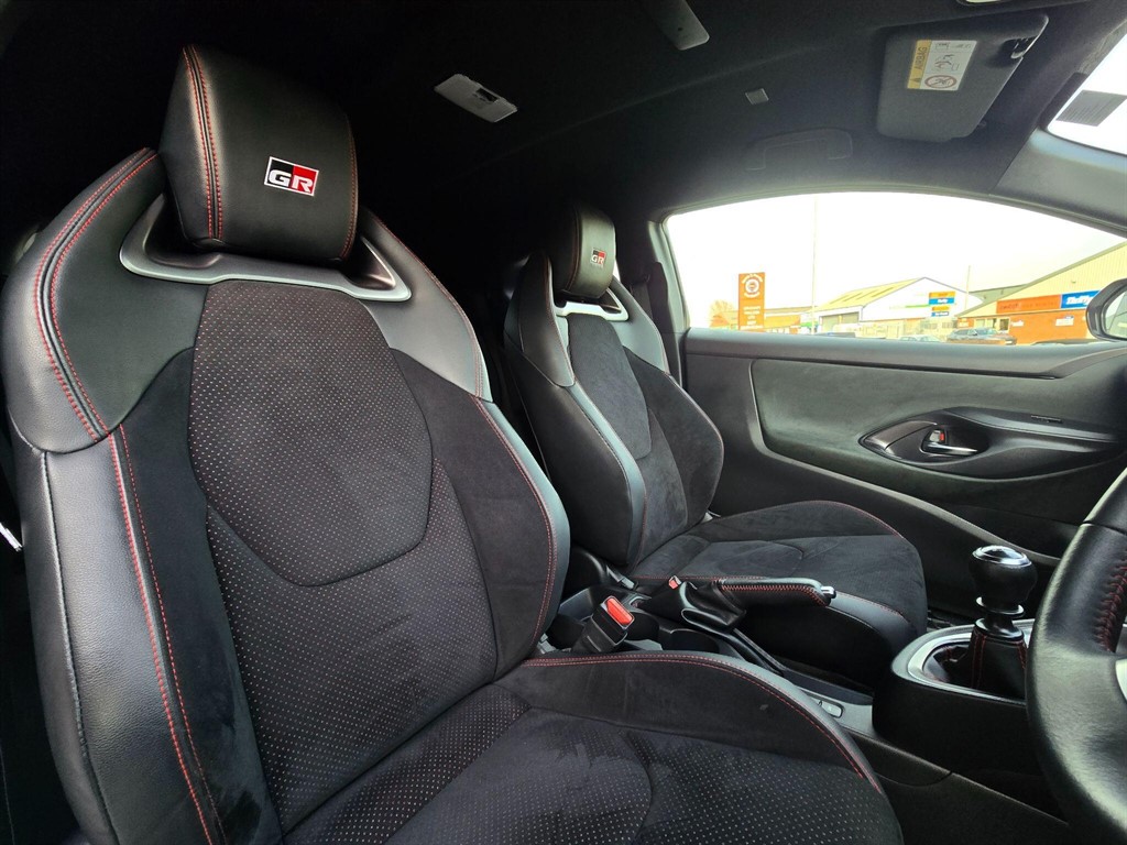 Used Toyota Yaris 2021 for sale - 77965537: Photo 22