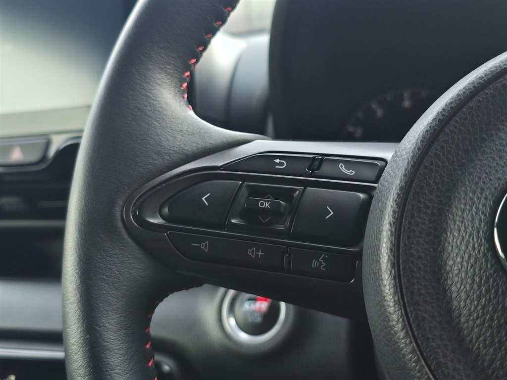 Used Toyota Yaris 2021 for sale - 77965537: Photo 26