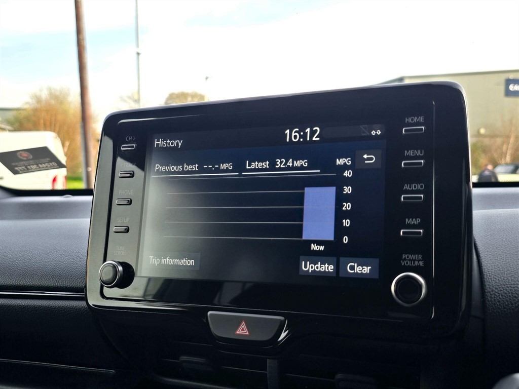 Used Toyota Yaris 2021 for sale - 77965537: Photo 41