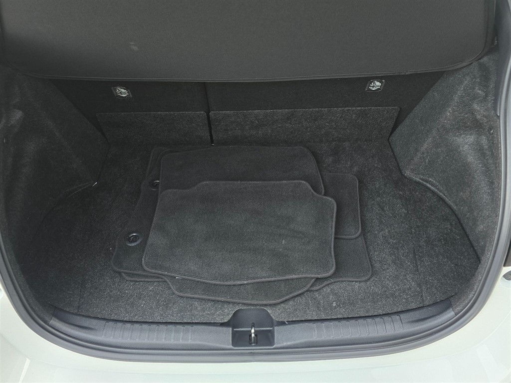 Used Toyota Yaris 2021 for sale - 77965537: Photo 43