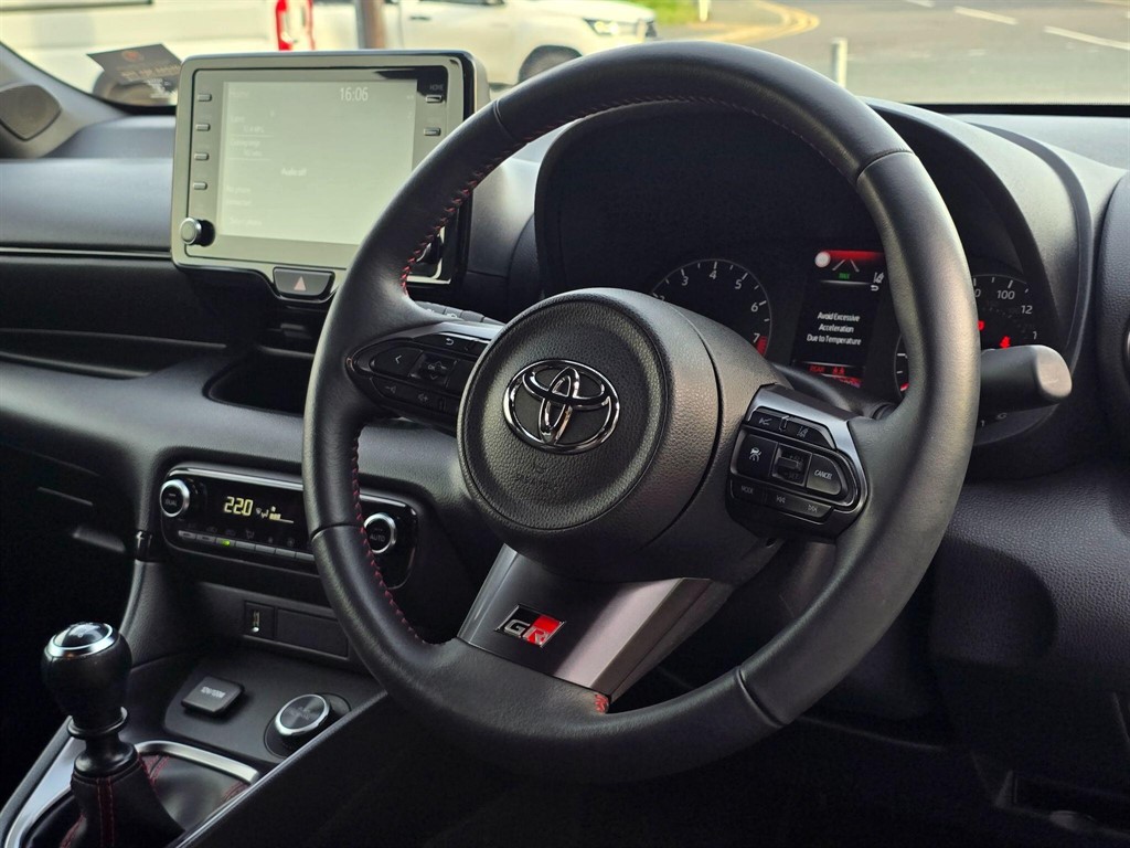 Used Toyota Yaris 2021 for sale - 77965537: Photo 44