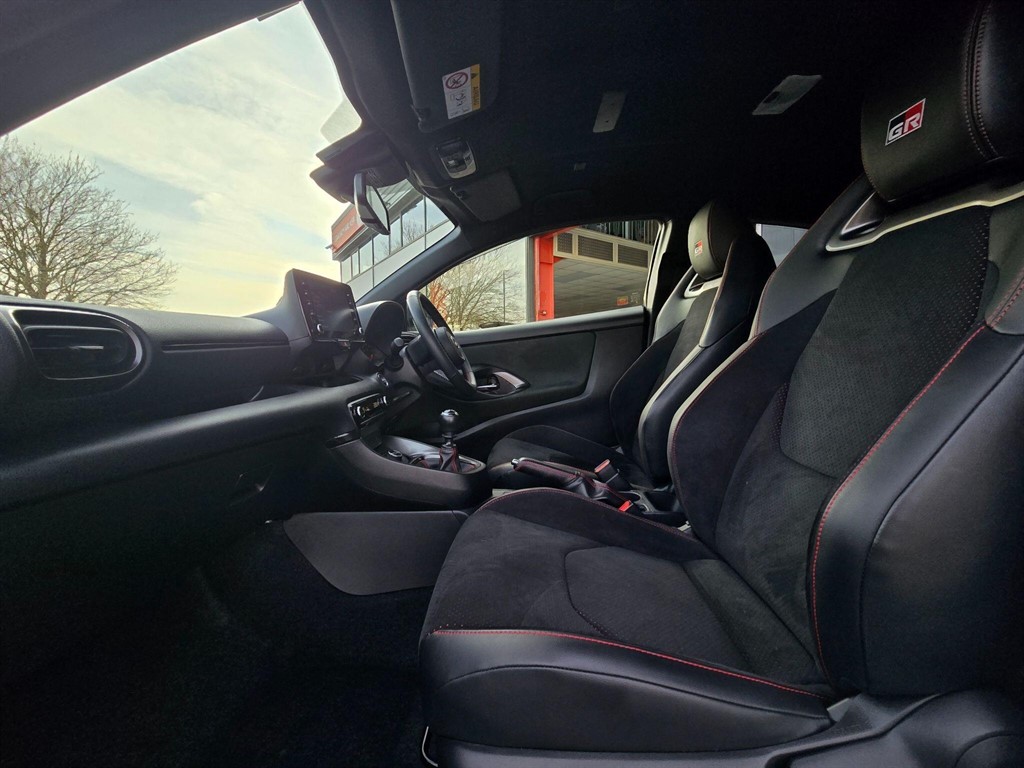 Used Toyota Yaris 2021 for sale - 77965537: Photo 45