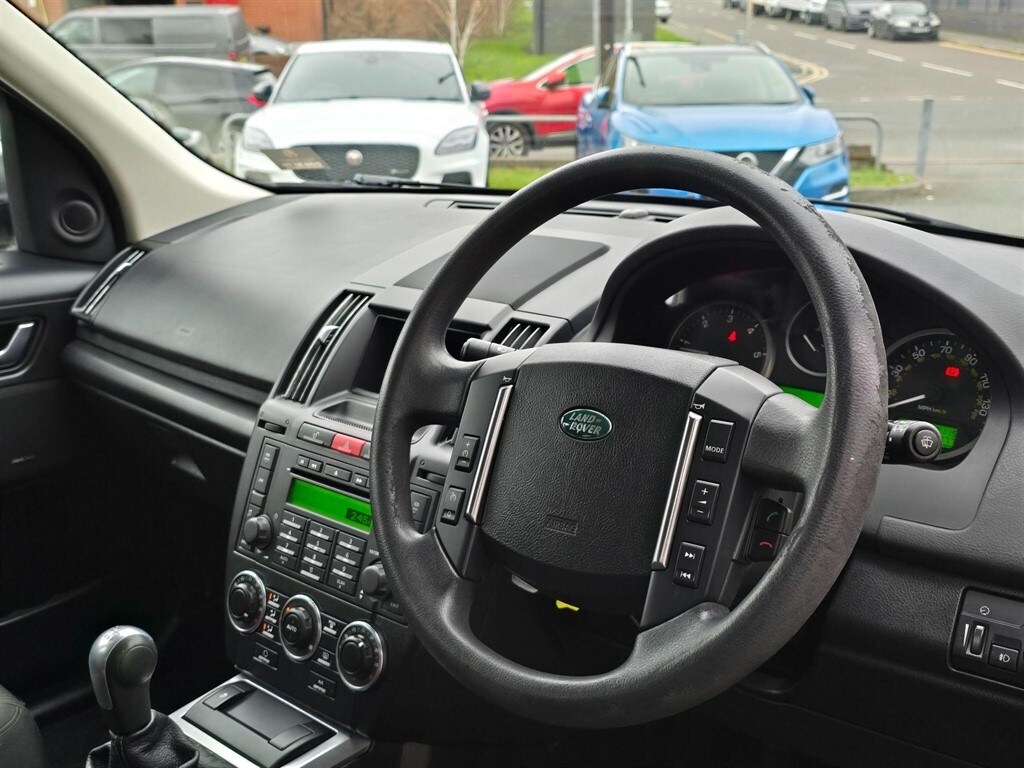 Used Land Rover Freelander 2 2011 for sale - 77517219: Photo 25